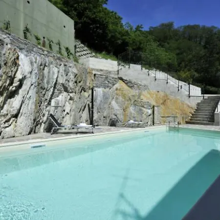 Lejlighed San Siro Sleeps 4 Pool Air Con *