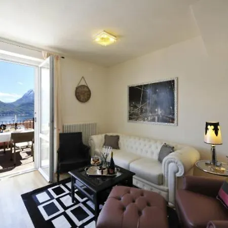 San Siro Sleeps 4 Pool Air Con شقة سان سيرو